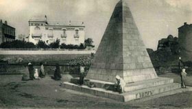 La pyramide Damrémont